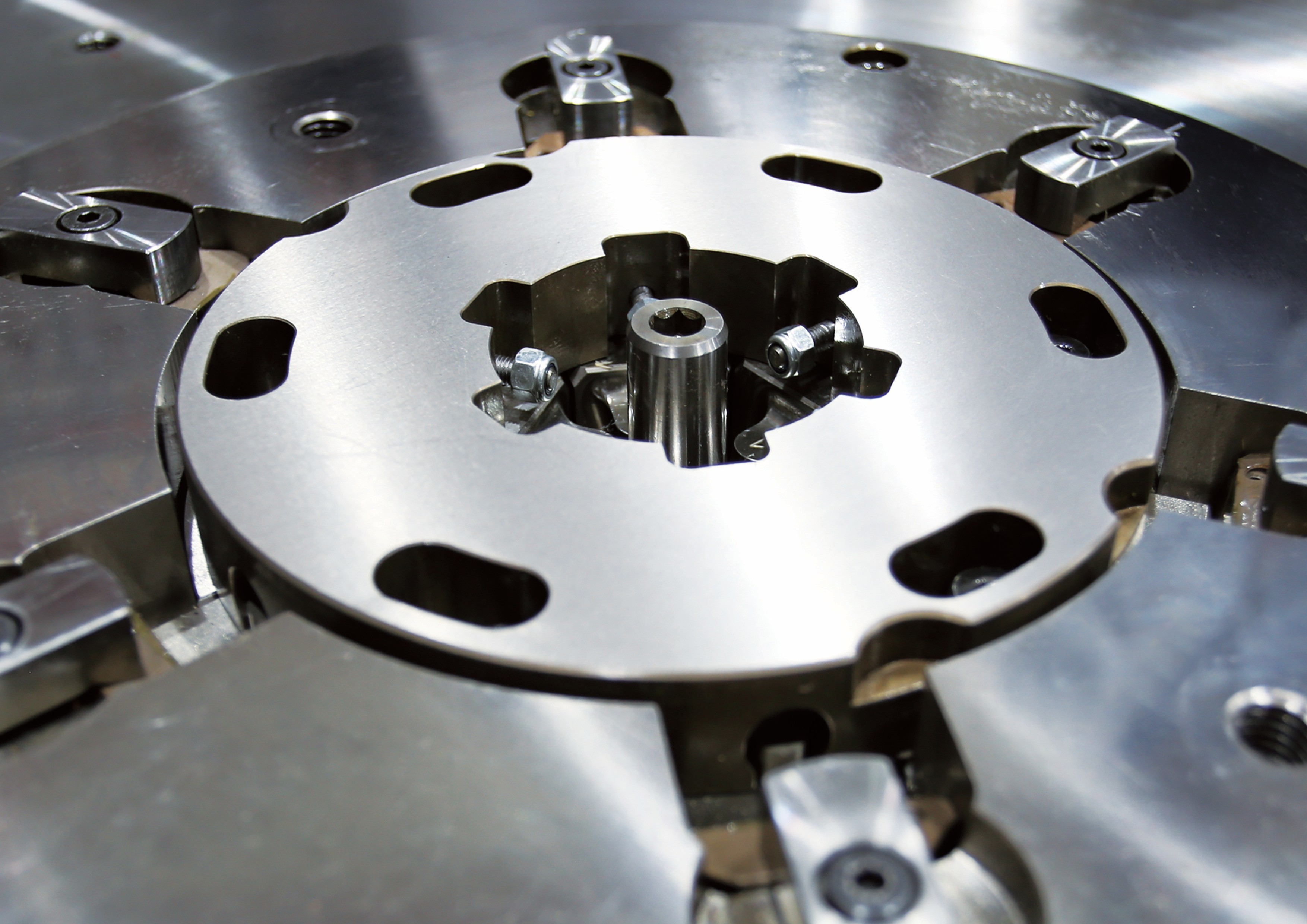 冷(lěng)精整模具